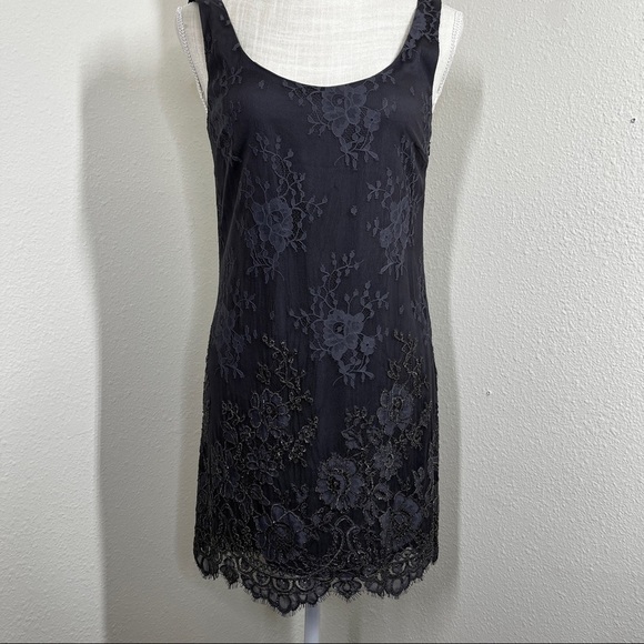 Theory Dresses & Skirts - Theory chain embellished Gray shift dress